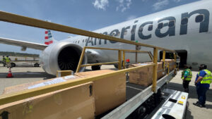 American opera un vuelo humanitario a Caracas tras el terremoto en Venezuela